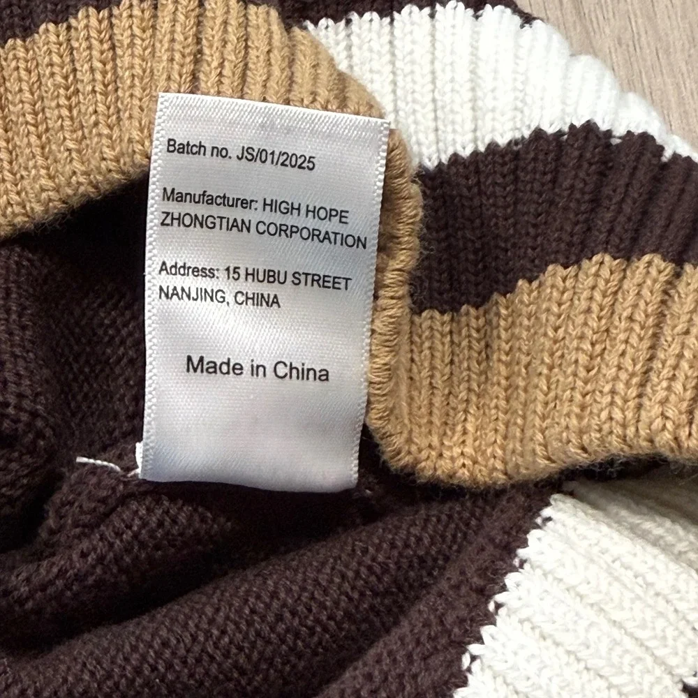 Boy's Preppy V-Neck Cable Knit Sweater Size 6